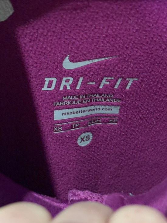 Nike Dri-FIT Magenta Performance Jacket - Picture 2 of 9